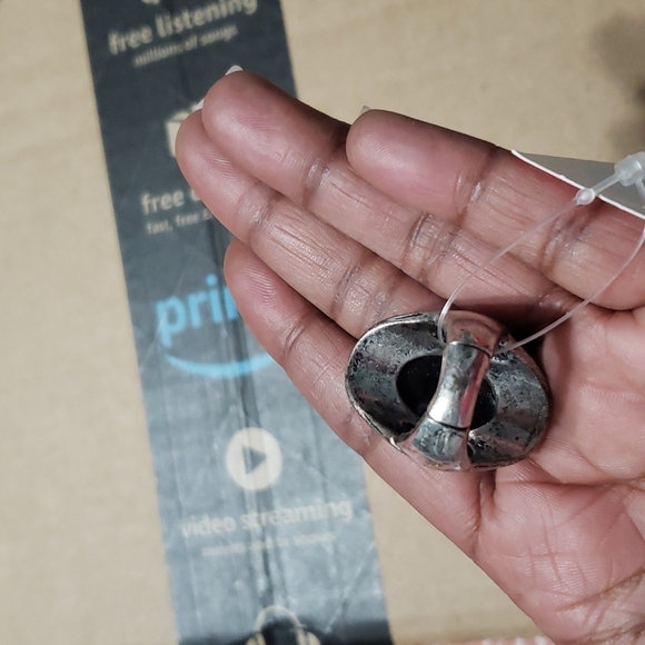 Ring - Picture 2 of 3